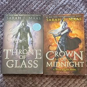 Pair of Books, Books #1 & #2 Throne of Glass Series by Sarah J. Maas